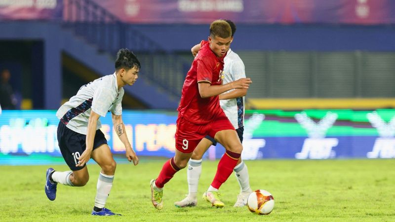 Khát vọng và nỗ lực khiến chàng tiền đạo ghi được nhiều dấu ấn nổi bật