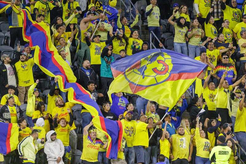 Cộng đồng người hâm mộ CLB đông đảo và cuồng nhiệt