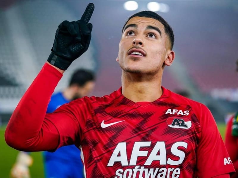 Zakaria Aboukhlal có màn ra mắt ấn tượng tại PSV