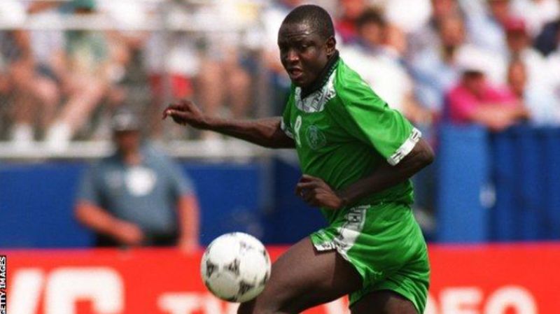 Nhiều biến cố sau ánh hào quang sân cỏ