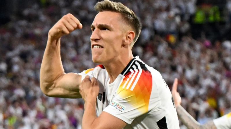 Nico Schlotterbeck là trung vệ trẻ đầy triển vọng của Borussia Dortmund