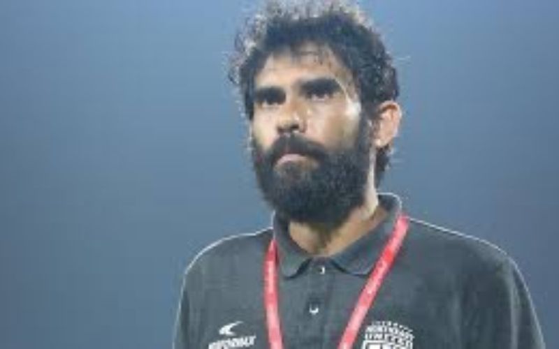 Ahmed Jamil là biểu tượng của hàng phòng ngự