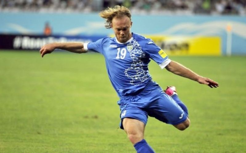 Vitaliy Denisov là một trong những hậu vệ xuất sắc nhất của bóng đá Uzbekistan