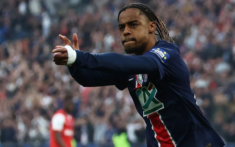 Bradley Barcola là nguồn cảm hứng của thế hệ trẻ tại Lyon và bóng đá nước nhà 