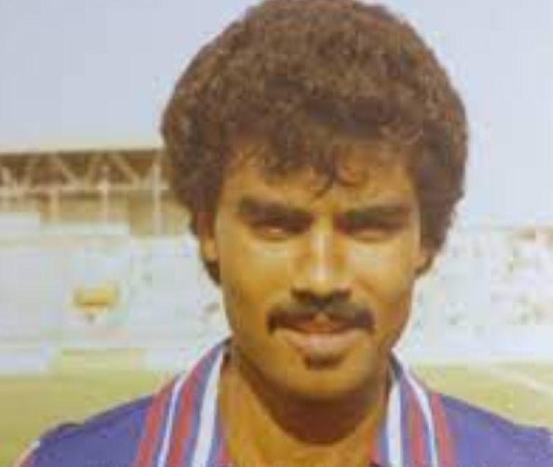 Trong màu áo đội tuyển quốc gia, ông trở thành chốt chặn vững chắc trước khung thành