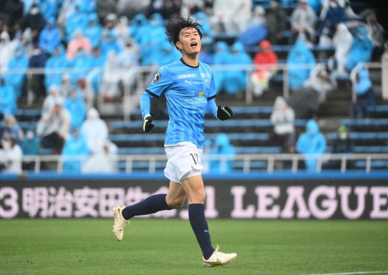 Trong màu áo NEC Nijmegen, Ogawa gây ấn tượng với phong cách thi đấu hiện đại và bản lĩnh