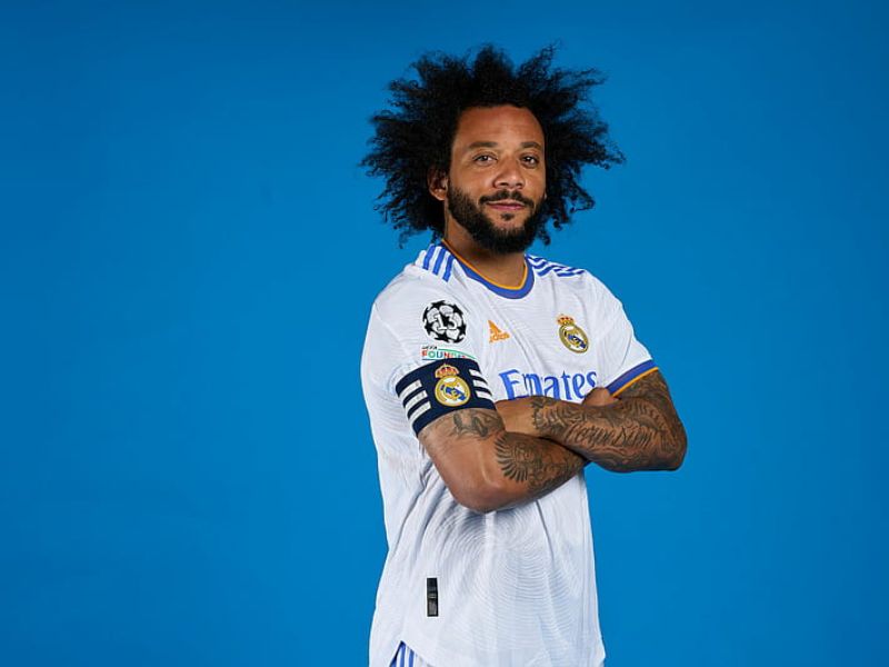 Hậu vệ cánh tấn công tốc độ, kỹ thuật