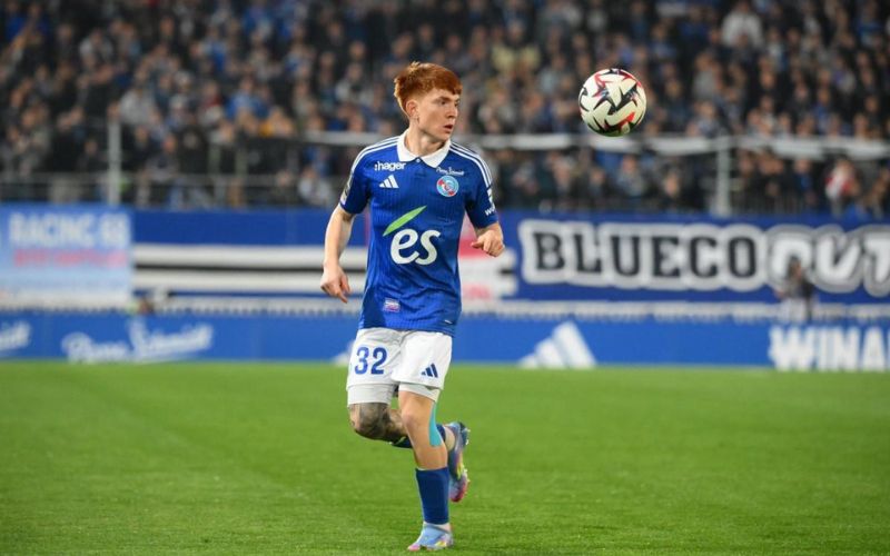 Valentin Barco là một hậu vệ trẻ triển vọng của bóng đá Argentina